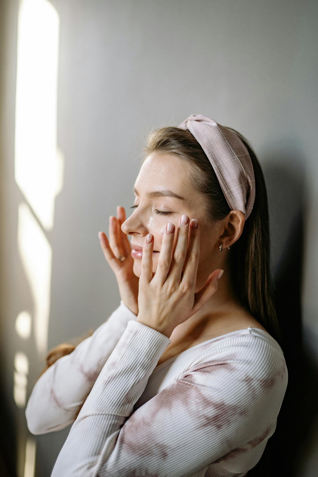 Naturlig, ekologisk, vegansk eller cruelty-free – vad betyder egentligen orden på skönhetshyllan?